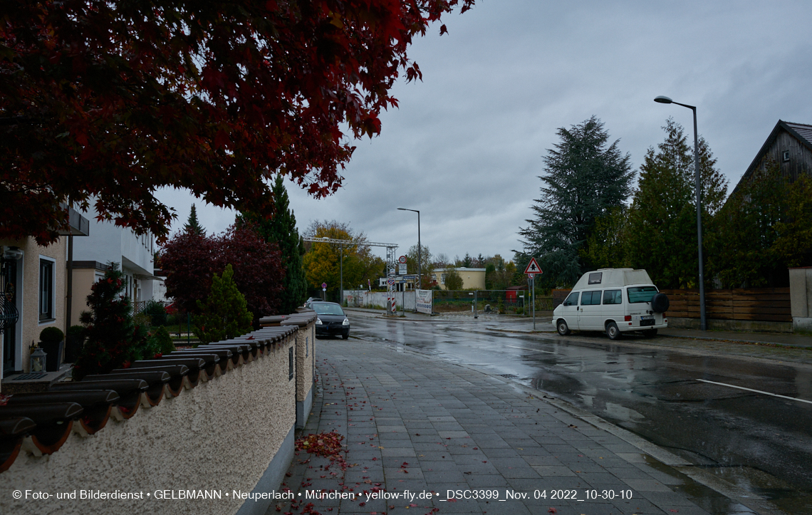 04.11.2022 - Baustelle an der Niederalmstraße 16 und Hugo-Lang-Bogen 13 in Neuperlach-Trudering